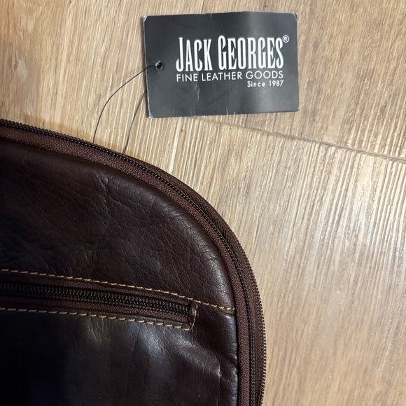 Jack George’s women’s leather backpack/crossbody Bag NWT